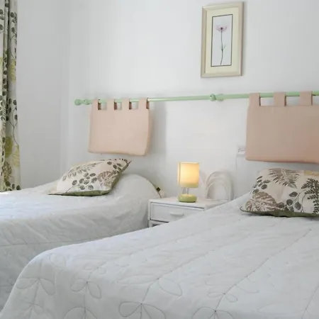 Casa de Férias Fuer 6 Personen Ca 100 Qm In Nerja, Andalusien Costa Del Sol Nerja